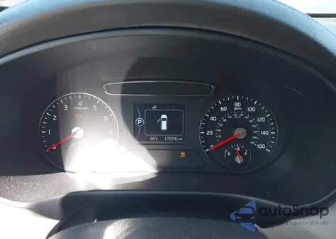 2018 Kia Sorento Lx/L z USA, uszkodzony, nr VIN 5XYPG4A37JG407013